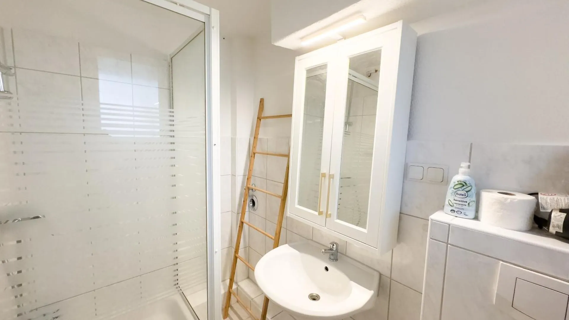Messeapartment Fuer 4 Gaeste Mit Kostenlosen Parkplaetzen 하노버